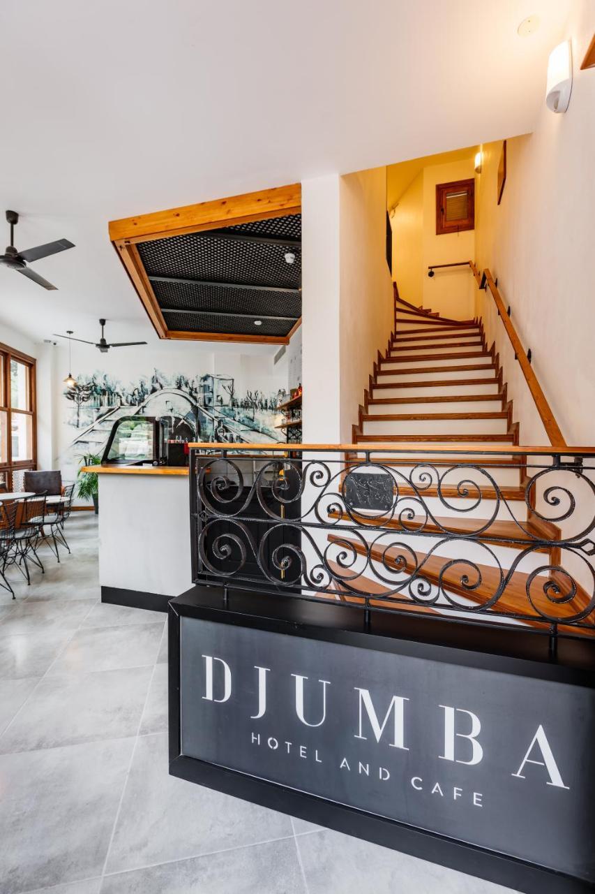 Djumba Hotel & Cafe 니코시아 외부 사진